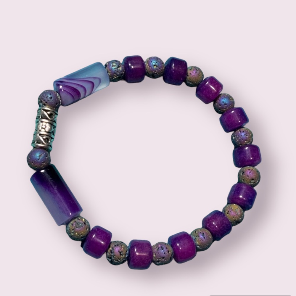 Hand Crafted Purple Agate and Crystal Druzy Quartz Geode Bead Stretchy Bracelet